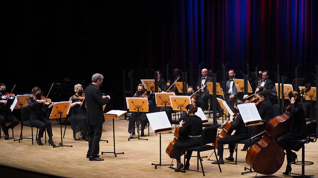 “Copland: Perdenin Önü, Arkası” Konseri CRR Youtube Kanalında