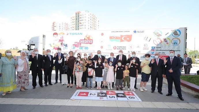 “Oyun Karavanı” Azerbaycanlı çocuklar için yola çıktı