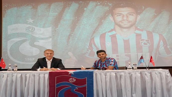 Yeni transferimiz İsmail Köybaşı için imza töreni düzenlendi