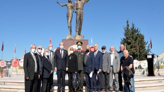 Cumhurbaşkanı Ersin Tatar, Limasol Direnişi sırasında şehit düşen soydaşlarımız için düzenlenen anma törenine katıldı. “Limasol Direnişi, tarihe II. Plevne savunması olarak geçen fevkalade efsanevi bir direniş öyküsüdür”