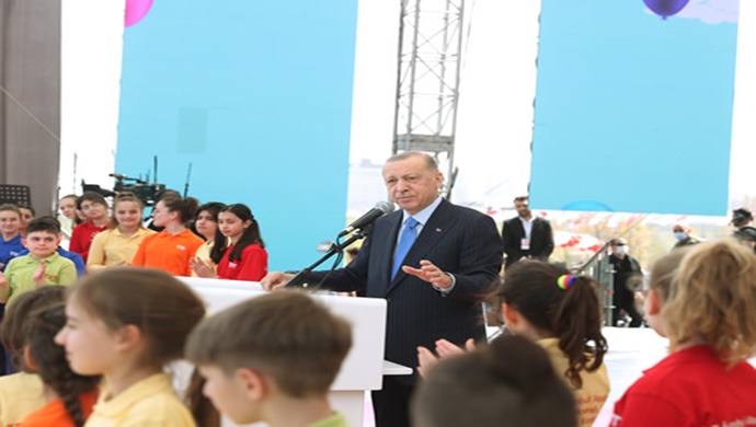 Cumhurbaşkanı Erdoğan, 23 Nisan TRT Çocuk Şenliği’ne katıldı