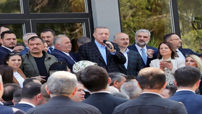 Cumhurbaşkanı Erdoğan, Cuma namazını Çatalca Ulu Camii’de kıldı
