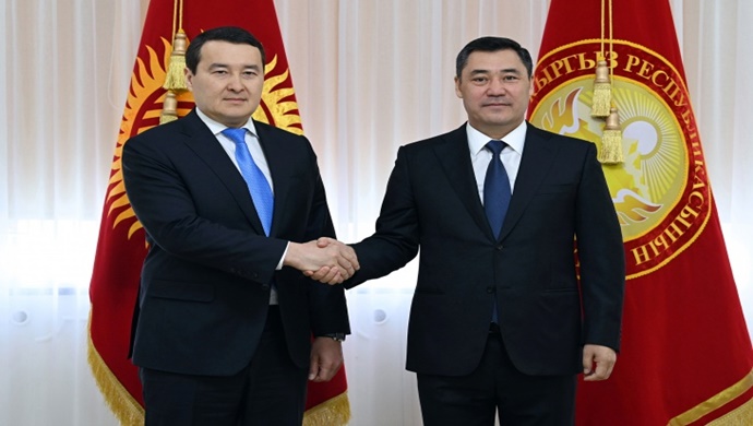 Президент Садыр Жапаров принял Премьер-министра Казахстана Алихана Смаилова